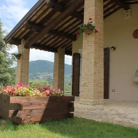 Casale Delle Stelle Bed & Breakfast *